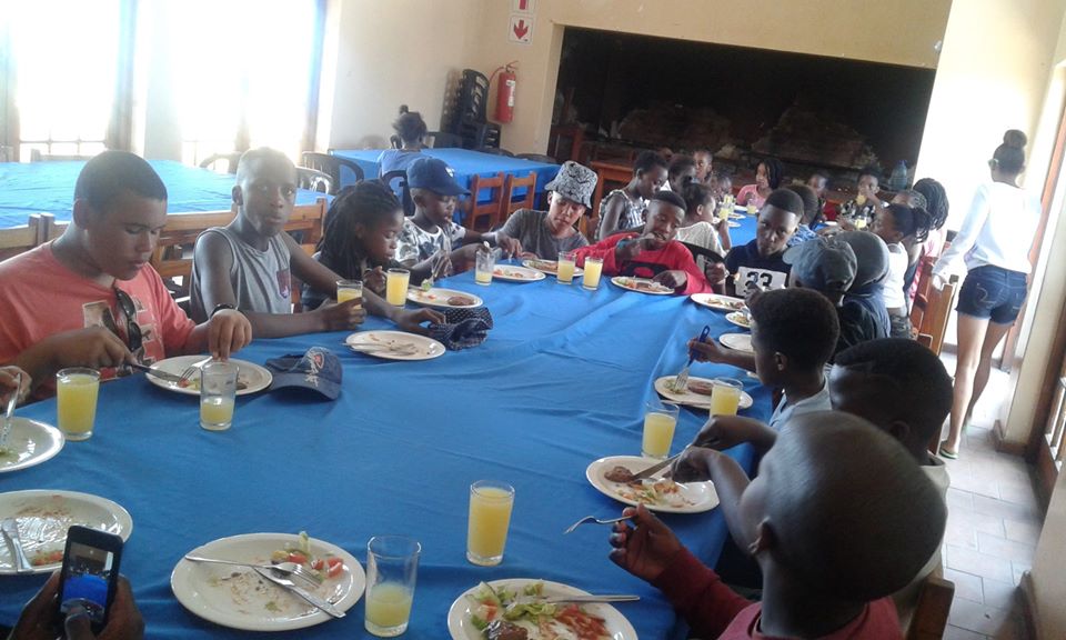 27983391_2106905686212540_4222849100434890605_o